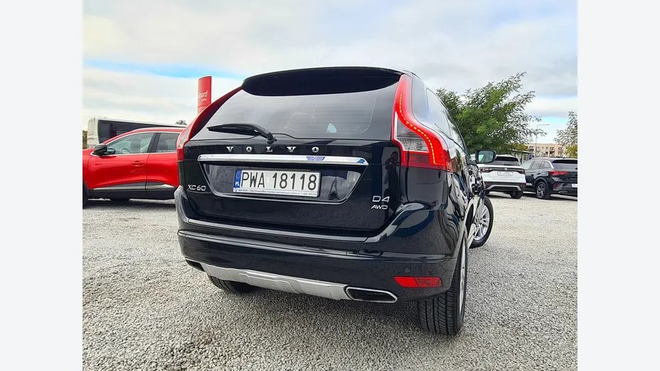 VOLVO XC60 -