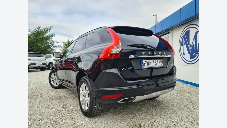 VOLVO XC60 -