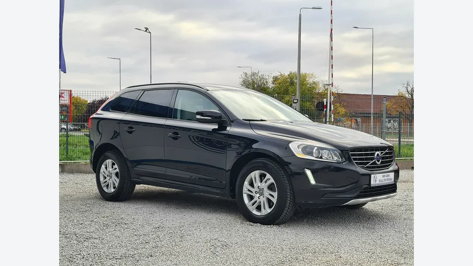 VOLVO XC60 -