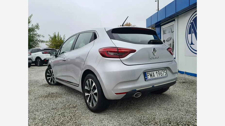 RENAULT Clio -