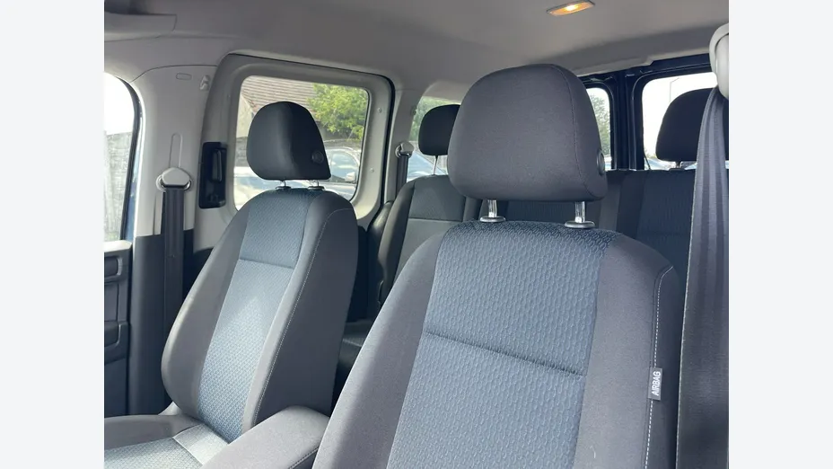 VOLKSWAGEN Caddy -
