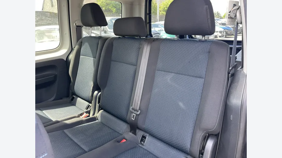 VOLKSWAGEN Caddy -