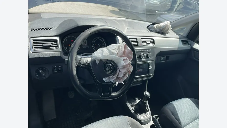 VOLKSWAGEN Caddy -