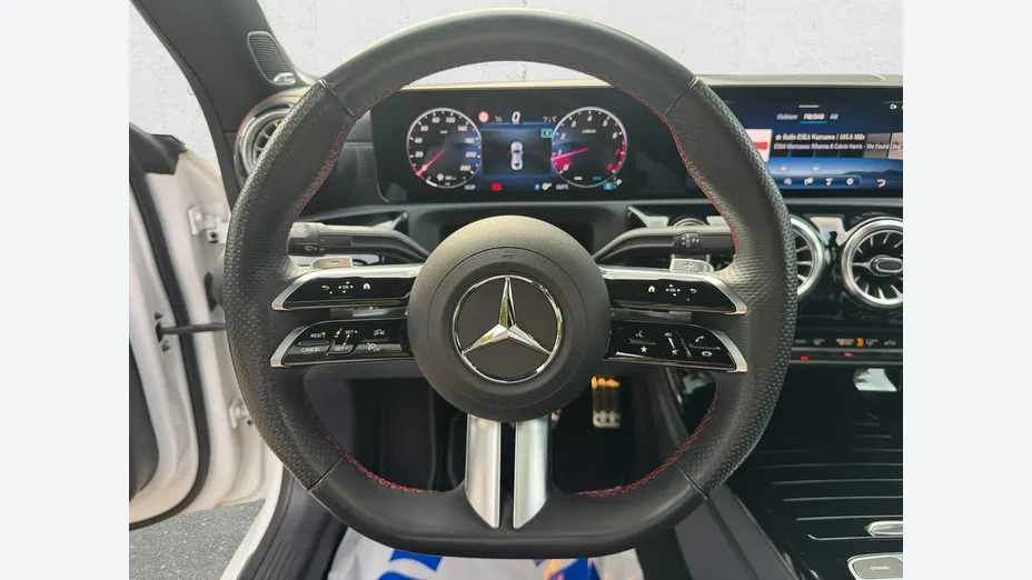 MERCEDES-BENZ CLA -