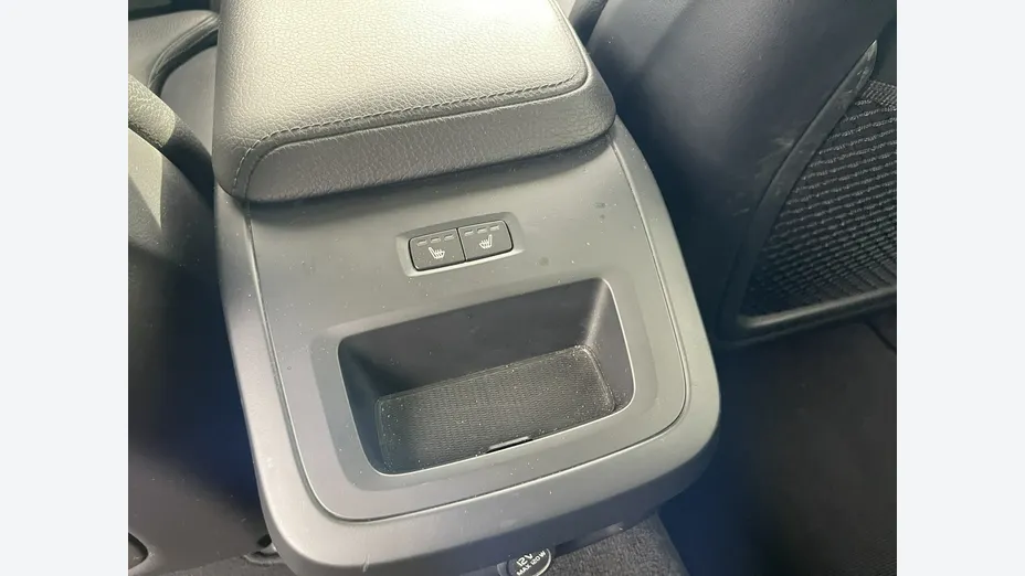 VOLVO V60 -