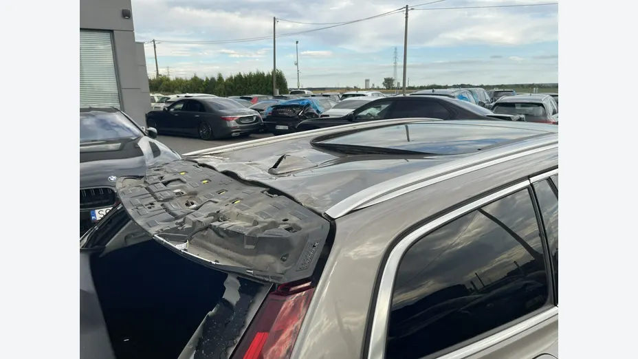 VOLVO V60 -