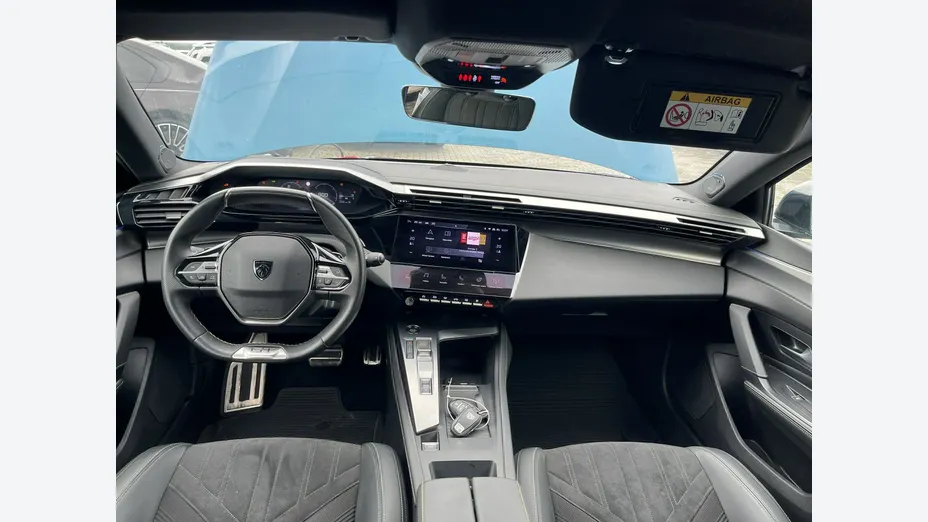 PEUGEOT 408 -