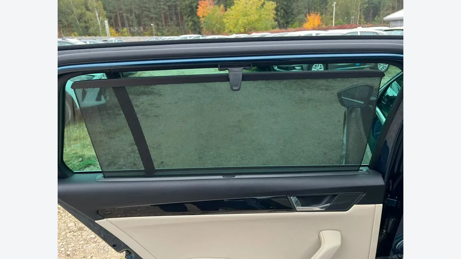 SKODA Superb -