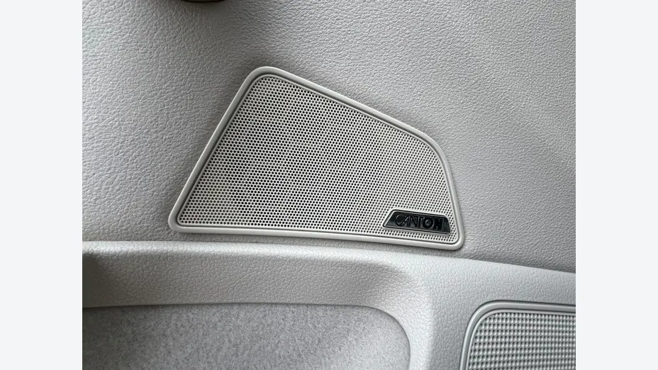 SKODA Superb -