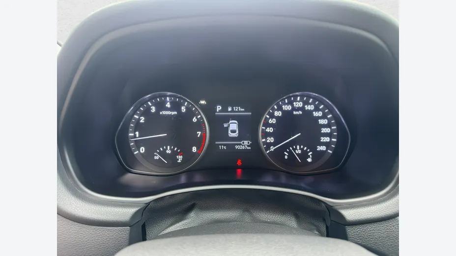 HYUNDAI i30 -