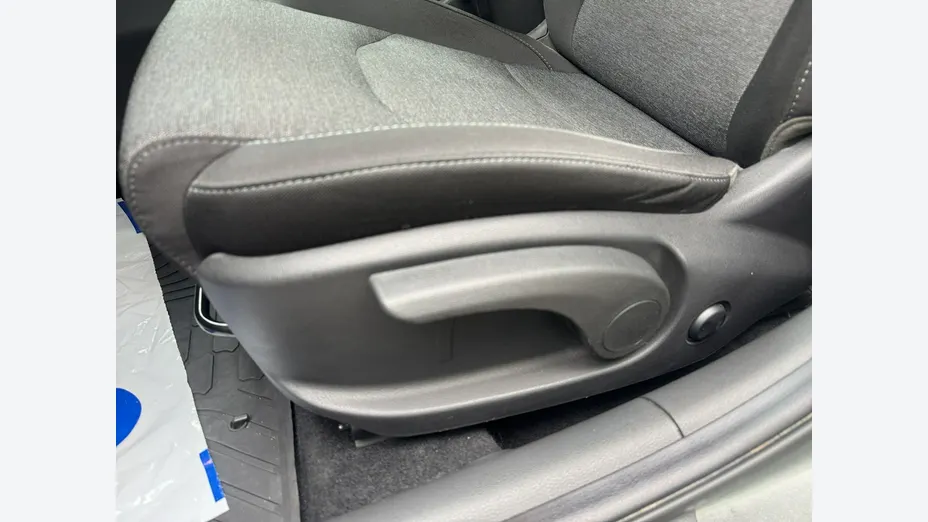 HYUNDAI i30 -
