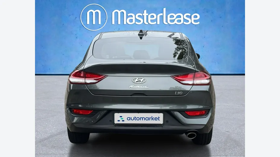 HYUNDAI i30 -