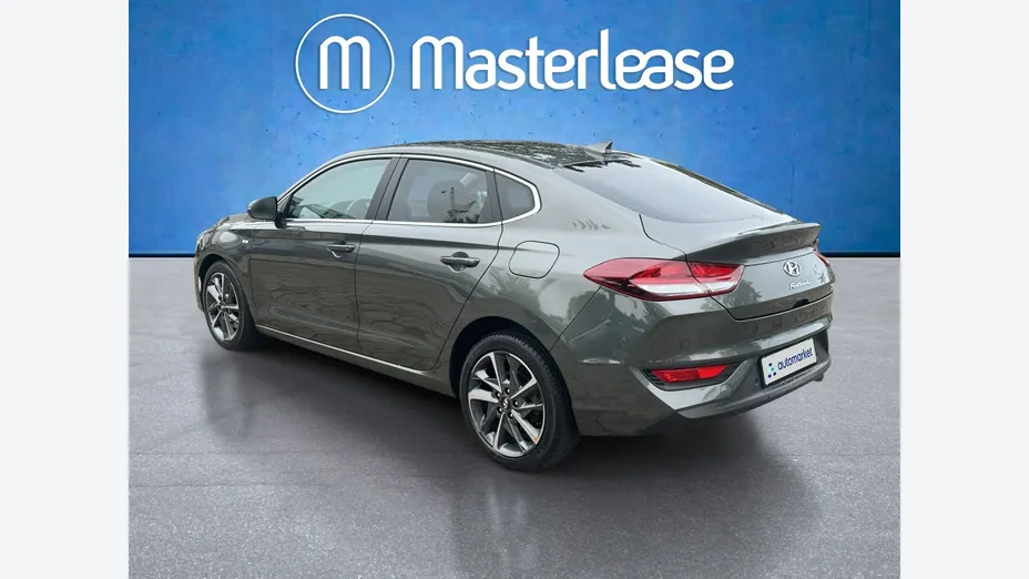 HYUNDAI i30 -