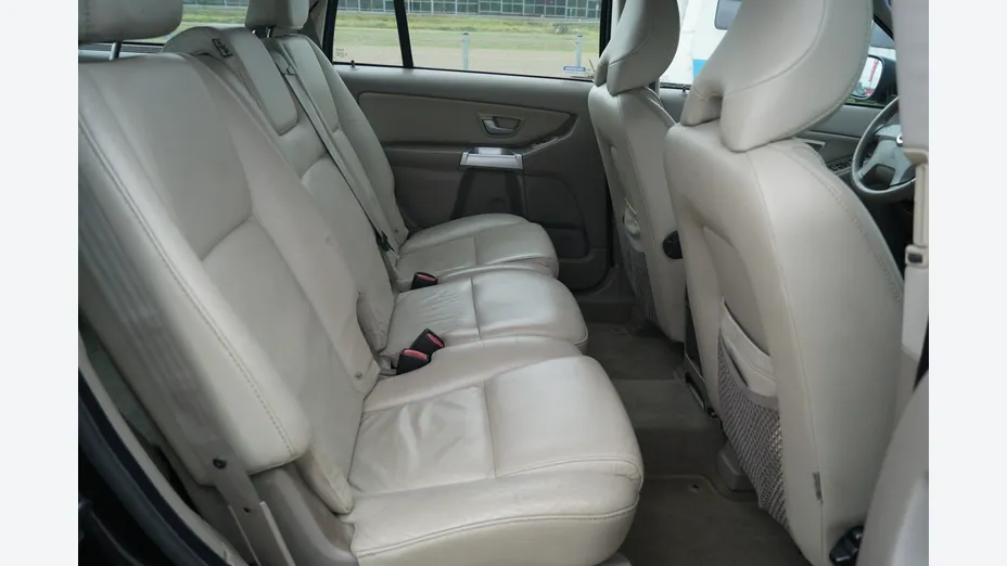 VOLVO XC90 -