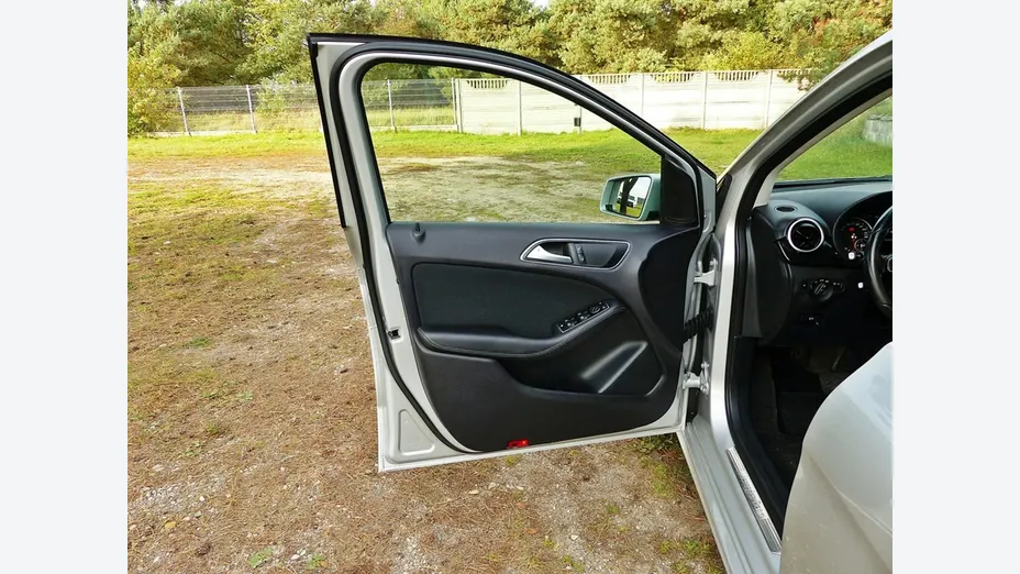 MERCEDES-BENZ B Klasa -