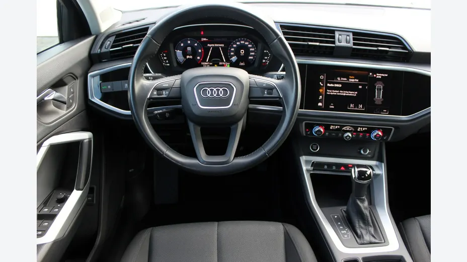 AUDI Q3 -