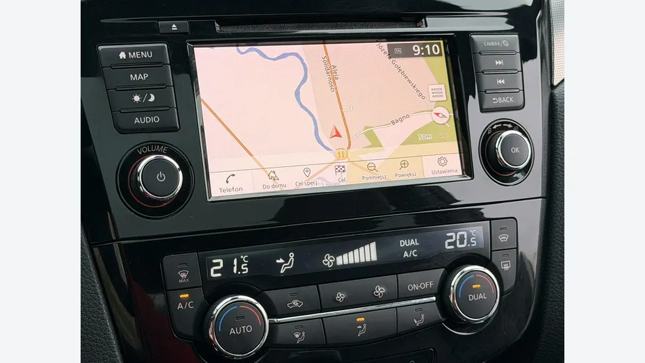 NISSAN Qashqai -