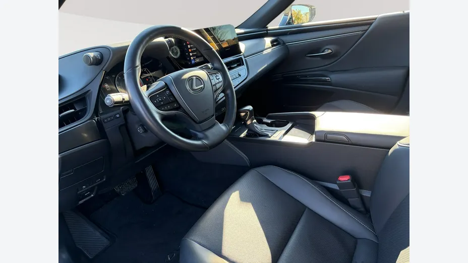 LEXUS ES -