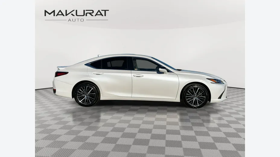 LEXUS ES -