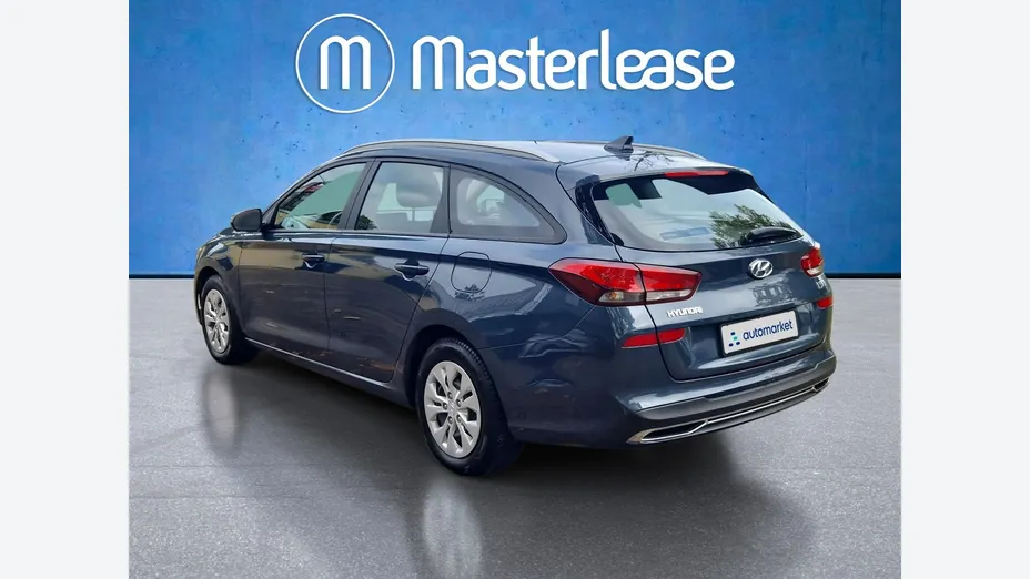 HYUNDAI i30 -