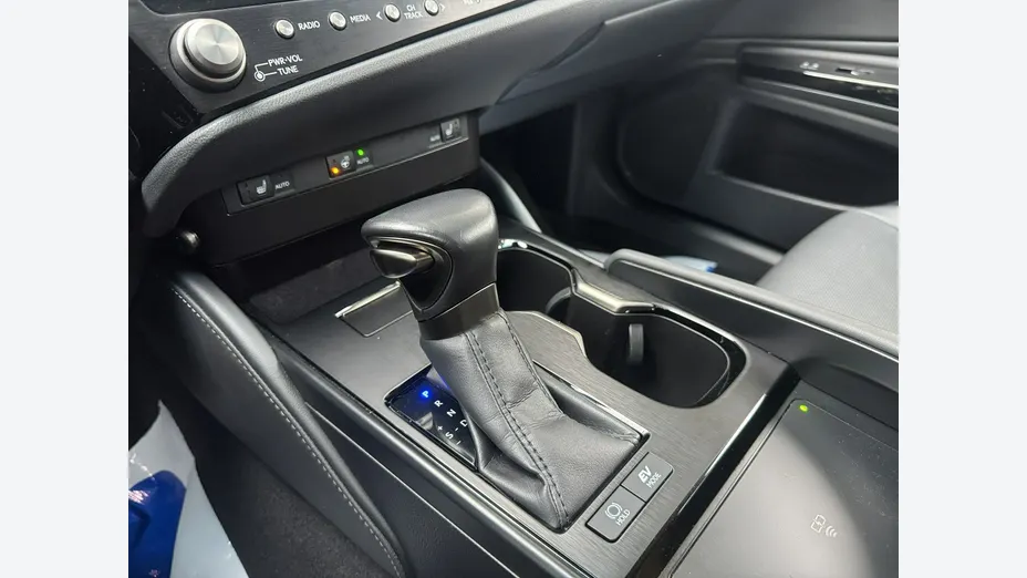 LEXUS ES -