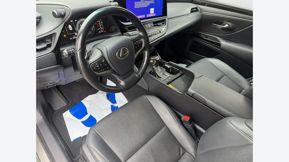 LEXUS ES -