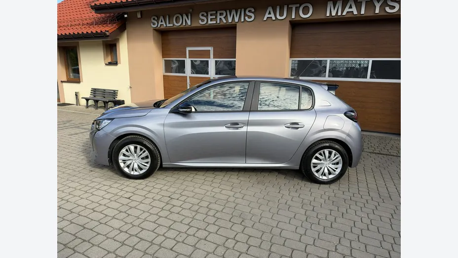 PEUGEOT 208 -