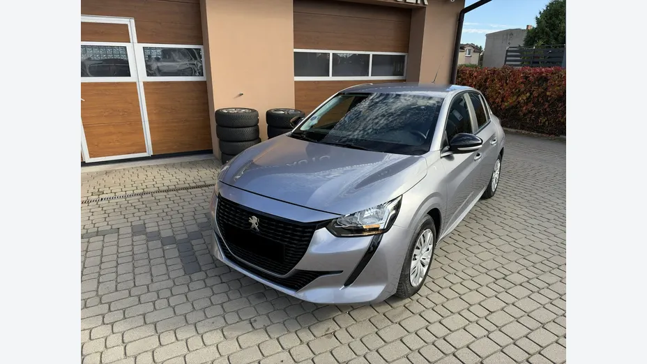 PEUGEOT 208 -