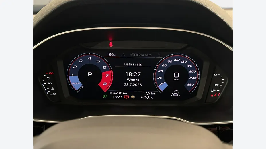 AUDI Q3 -
