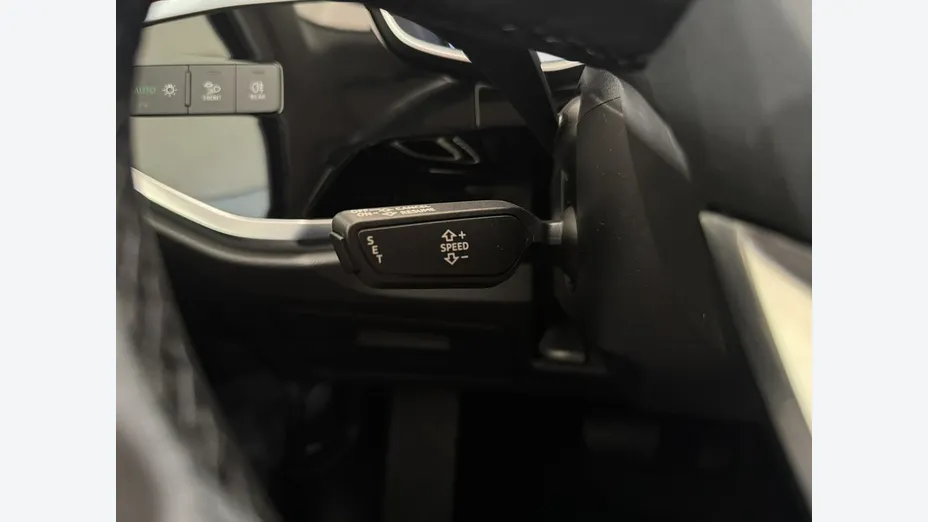 AUDI Q3 -