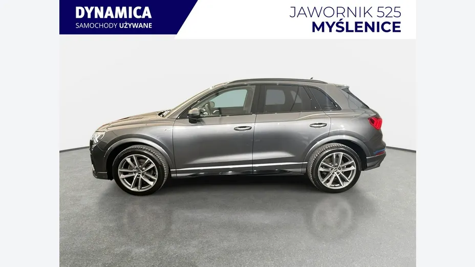 AUDI Q3 -