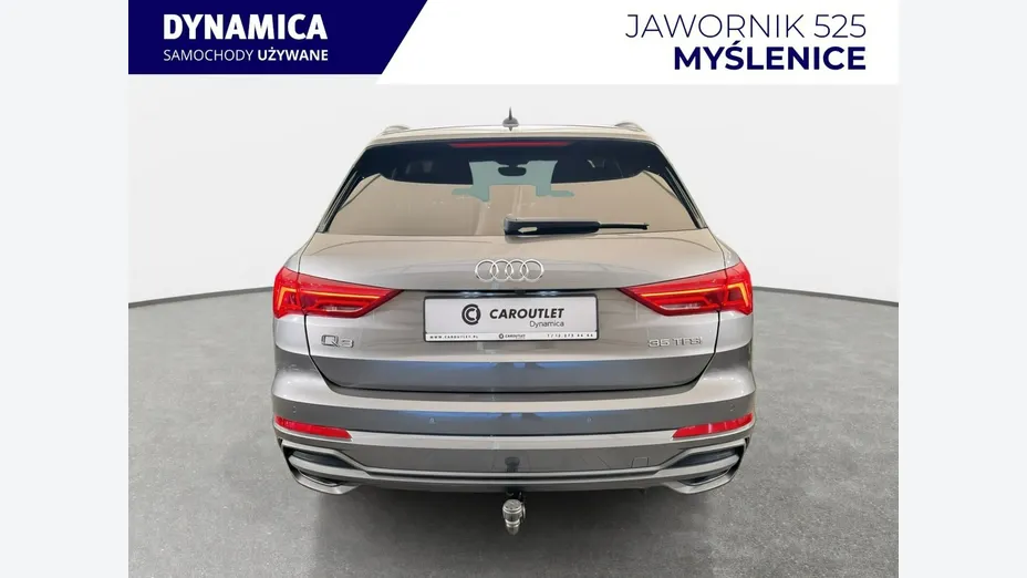 AUDI Q3 -