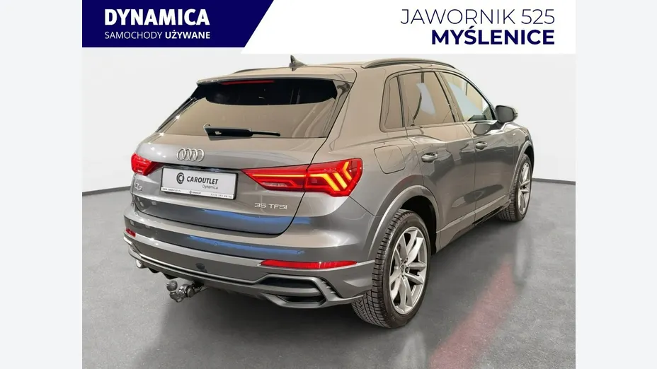AUDI Q3 -