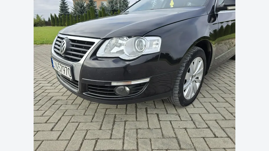 VOLKSWAGEN Passat -