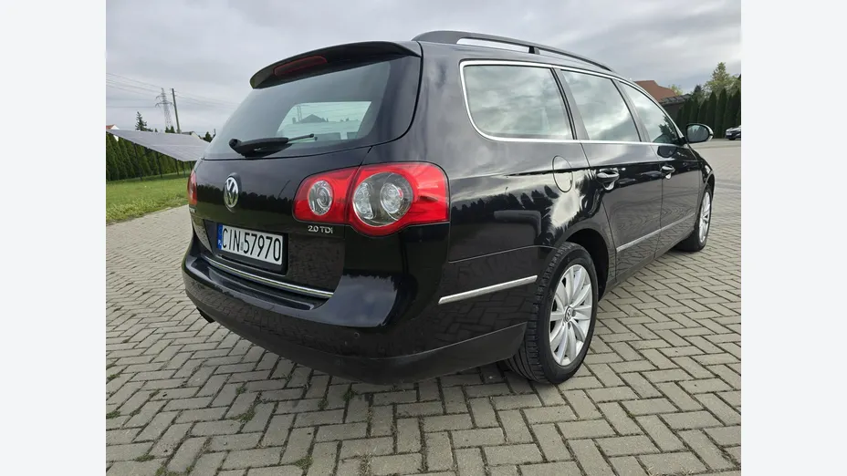 VOLKSWAGEN Passat -