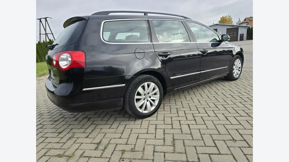VOLKSWAGEN Passat -