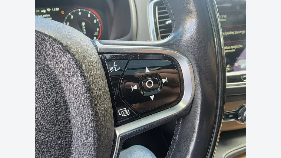 VOLVO XC90 -