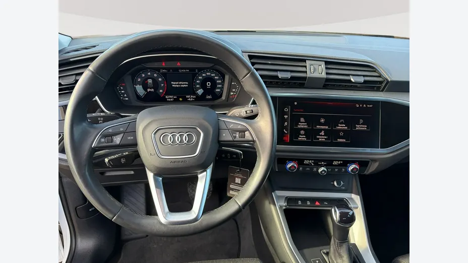 AUDI Q3 -