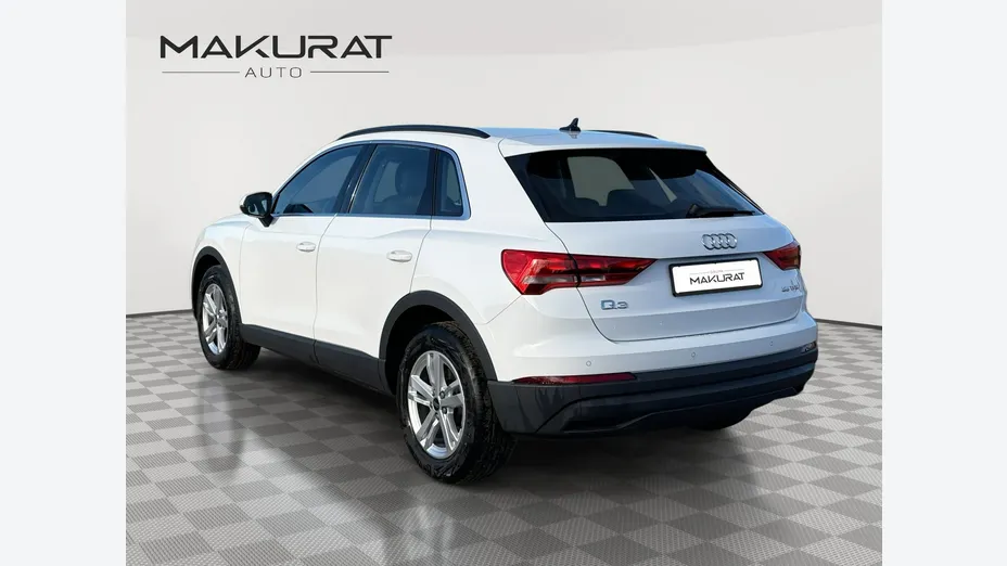 AUDI Q3 -
