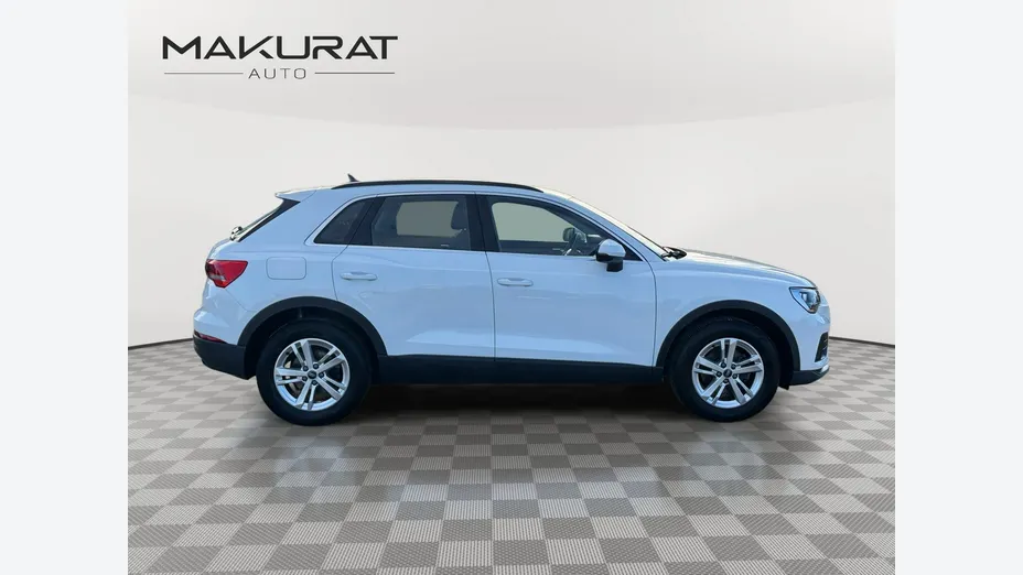 AUDI Q3 -
