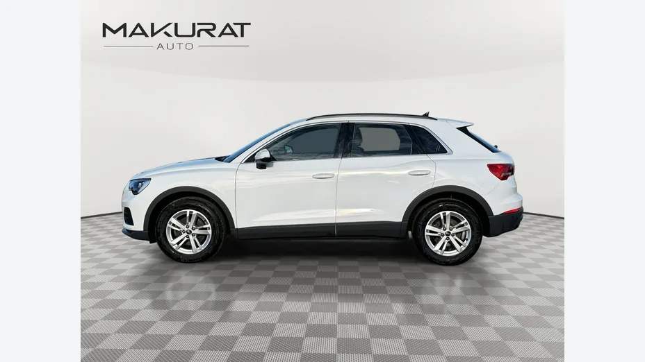 AUDI Q3 -