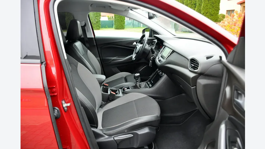 OPEL Grandland X -