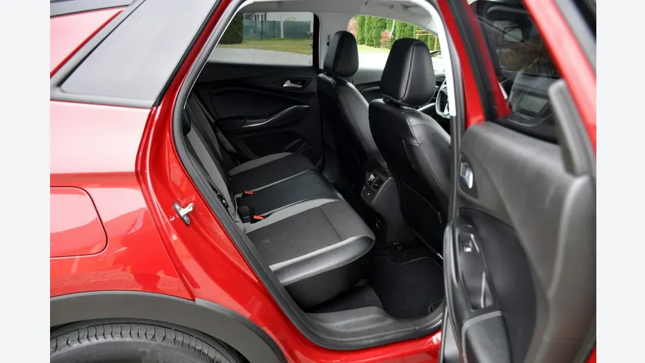 OPEL Grandland X -