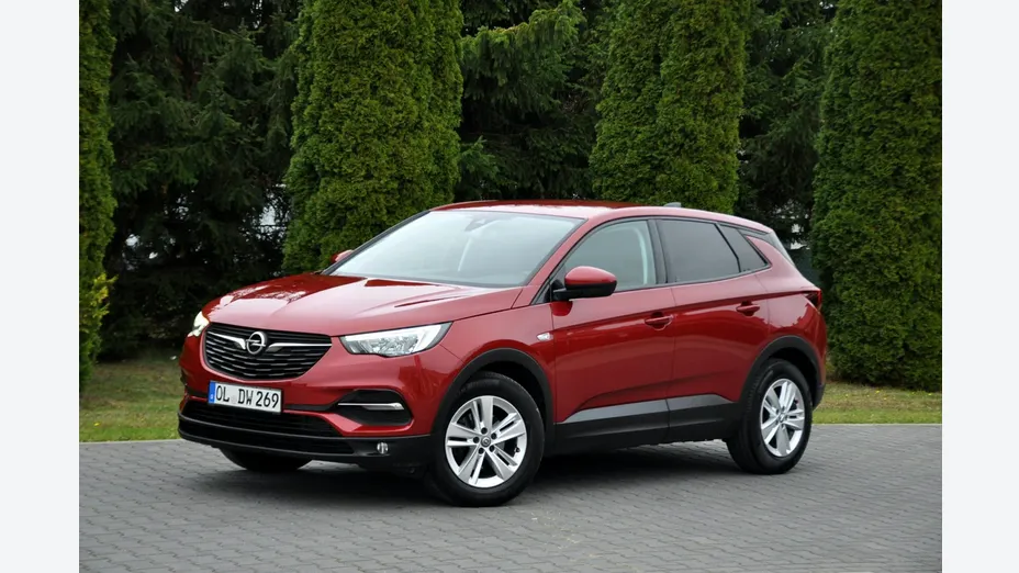 OPEL Grandland X -