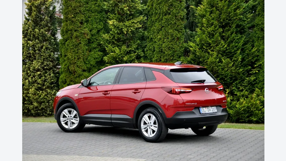 OPEL Grandland X -