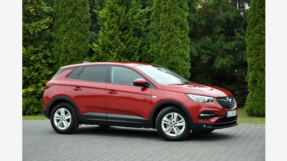 OPEL Grandland X -