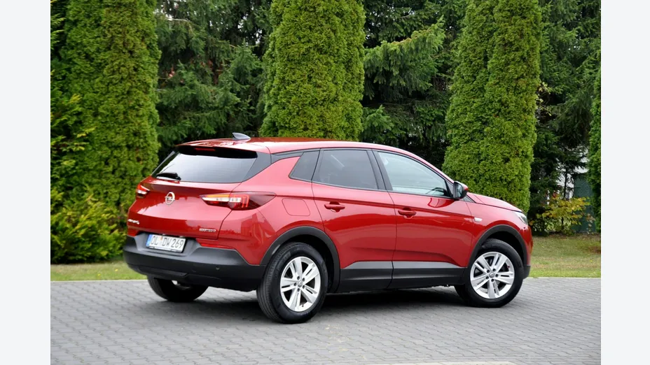 OPEL Grandland X -
