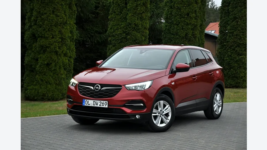OPEL Grandland X -