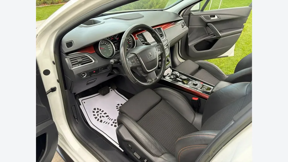 PEUGEOT 508 -