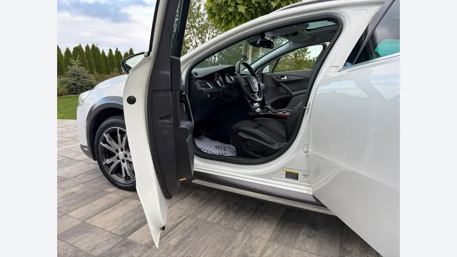 PEUGEOT 508 -